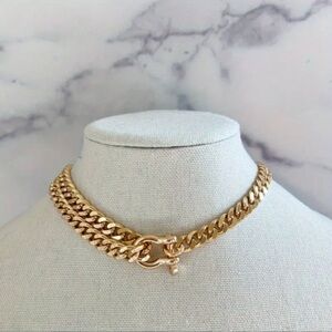 NWOT Gold Double Chunky Chain Choker Necklace